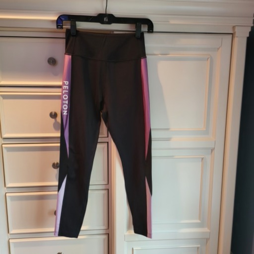 Peloton Colorblock Black and Purple Leggings Size Small